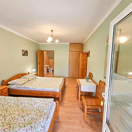U Gienka Pod Lasem Swieta Katarzyna  Exterior photo