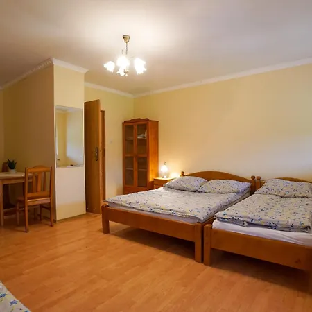 U Gienka Pod Lasem Swieta Katarzyna  Exterior photo